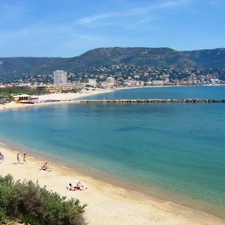 Διαμέρισμα 3 Pieces 4 Couchages Avec Parking Au Lavandou - Fr-1-251-316 *