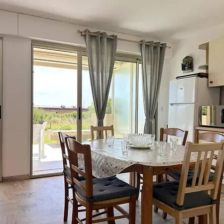 Διαμέρισμα 3 Pieces 4 Couchages Avec Parking Au Lavandou - Fr-1-251-316 *