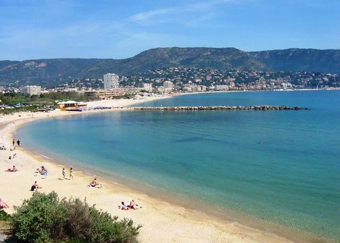 Apartment 3 Pieces 4 Couchages Avec Parking Au Lavandou - Fr-1-251-316 *