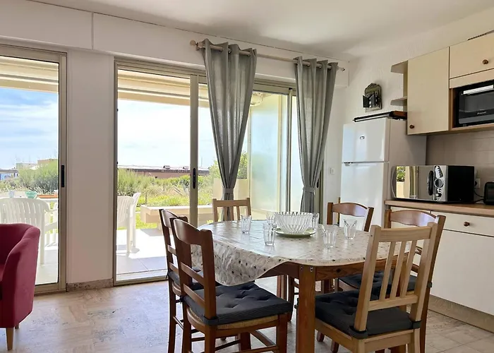 Apartment 3 Pieces 4 Couchages Avec Parking Au Lavandou - Fr-1-251-316 *