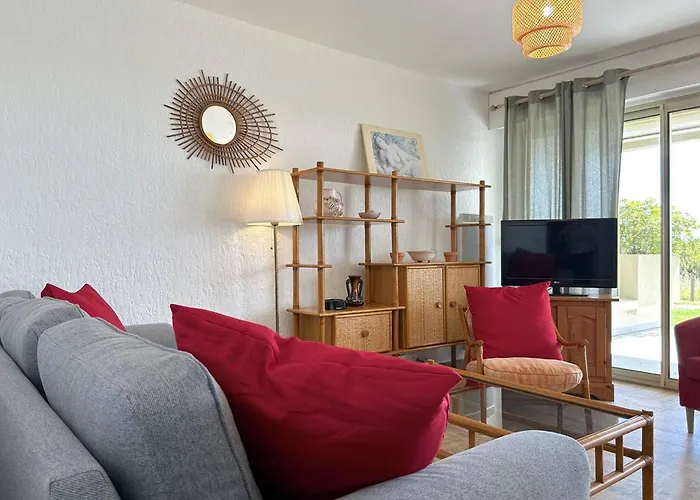 3 Pieces 4 Couchages Avec Parking Au Lavandou - Fr-1-251-316 Le Lavandou